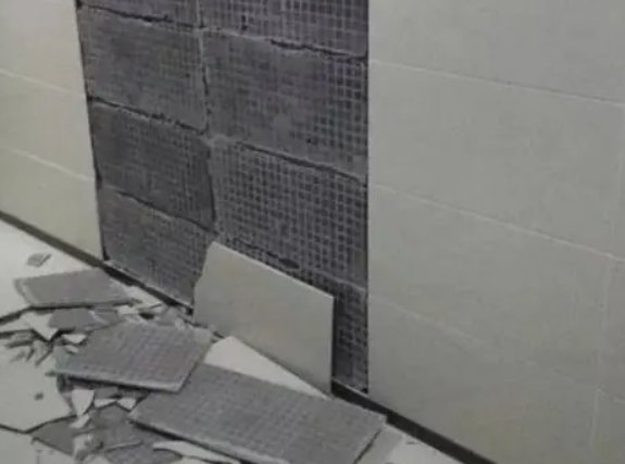 西充瓷砖空鼓维修公司分享下西充墙砖松动维修的知识